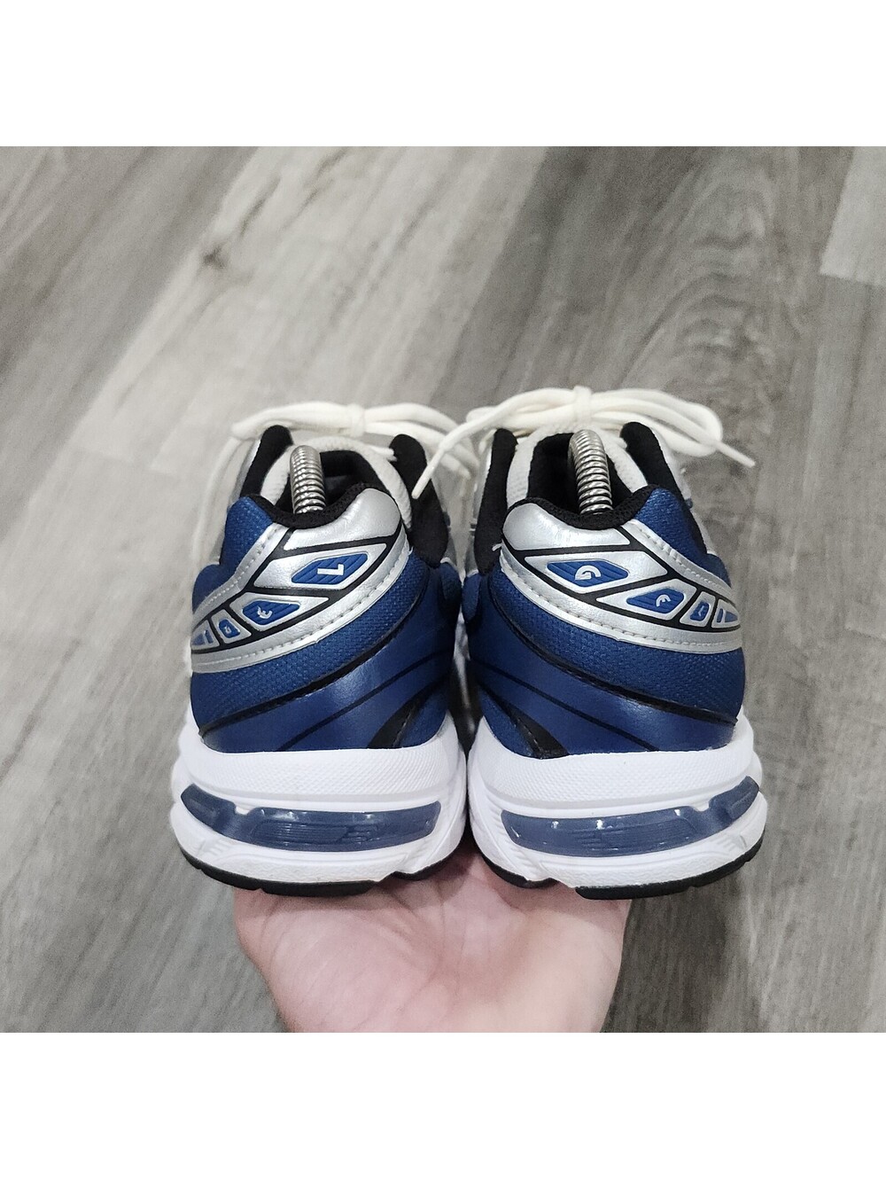Asics Gel-1130 Blue Pure Silver Gradient 1203A784-100 Mens 9 Hype Streetwear - Picture 5 of 7